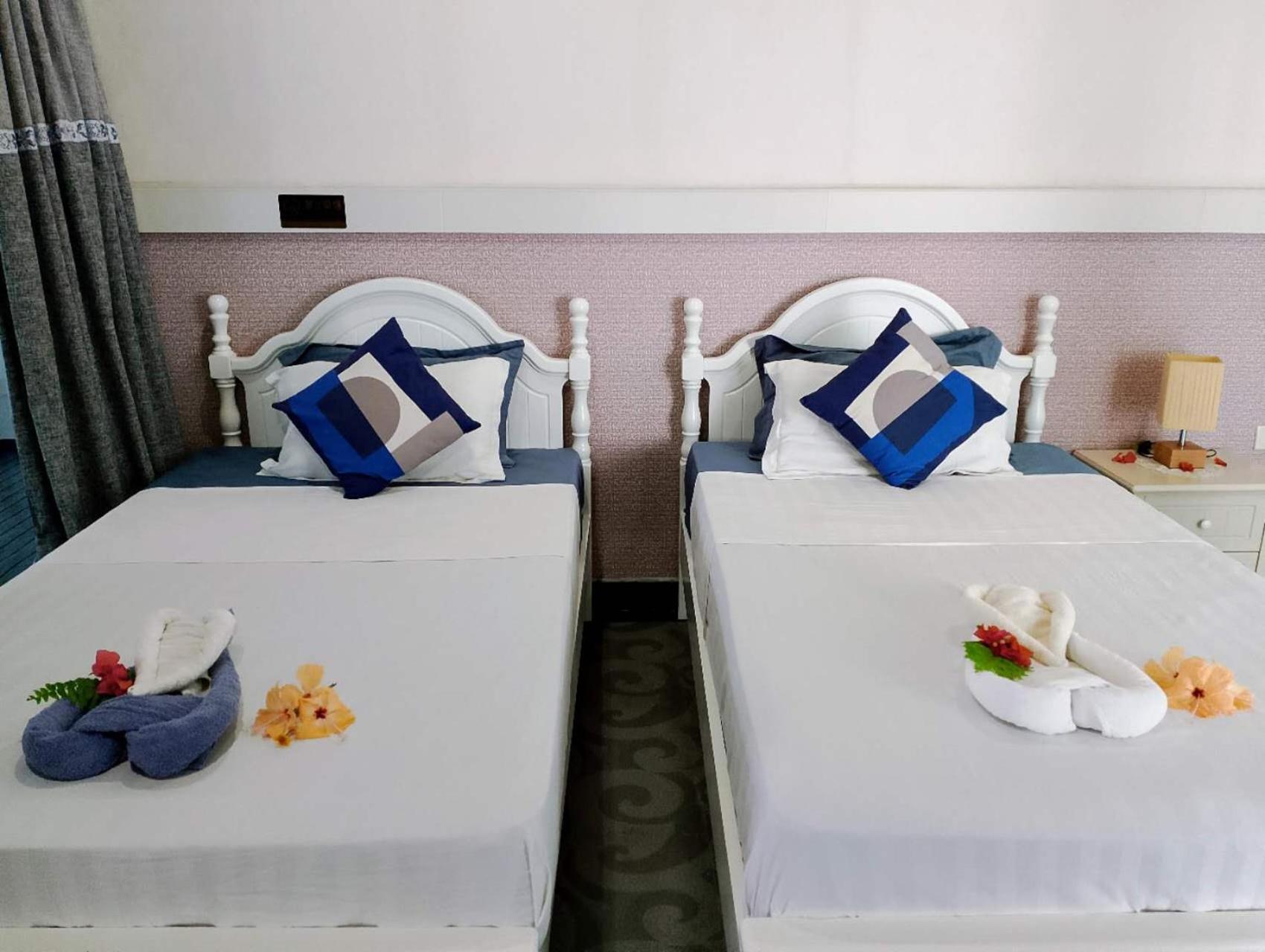 Crystal Beach Hotel Port Vila Kültér fotó