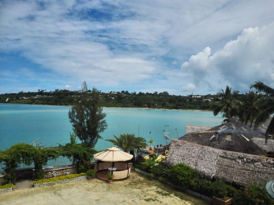 Crystal Beach Hotel Port Vila Kültér fotó
