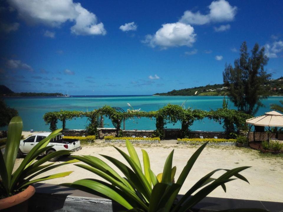 Crystal Beach Hotel Port Vila Kültér fotó